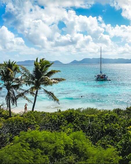 Mambo Catamaran Cruise to Rendezvous Bay Anguilla with Lunch