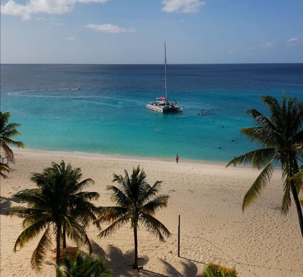 Lambada Sail to Prickly Pear Cays with Lunch