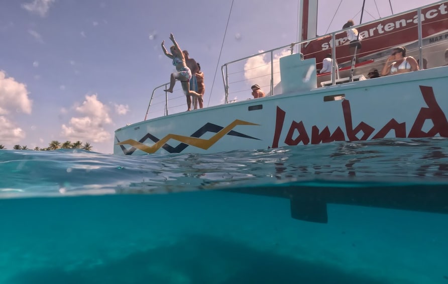 Lambada Sail to Prickly Pear Cays with Lunch