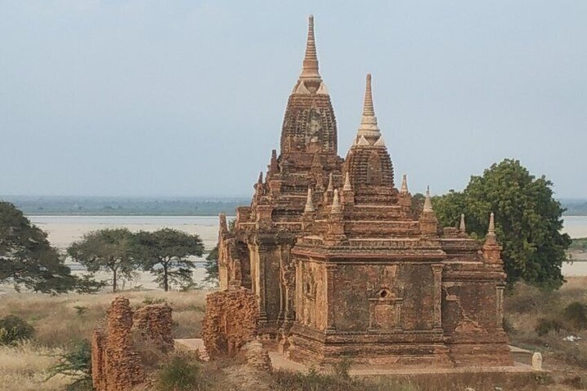 Private Bagan & Mount Popa Tour (2 Days)
