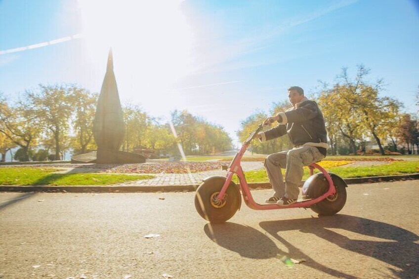 MonsteRoller E-Scooter Rental in Budapest