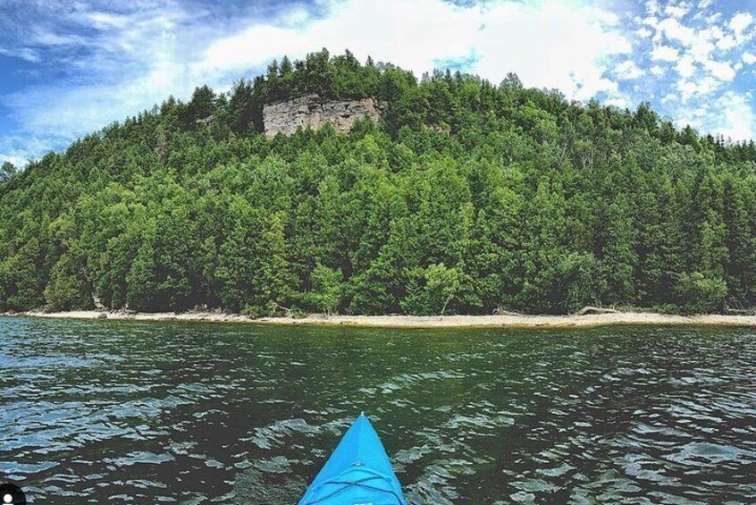 death-s-door-bluff-kayak-tour