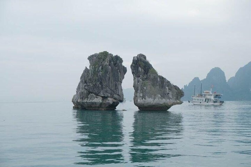 Hon Ga Choi Island, Halong Bay