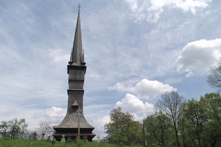 Surdesti wooden church