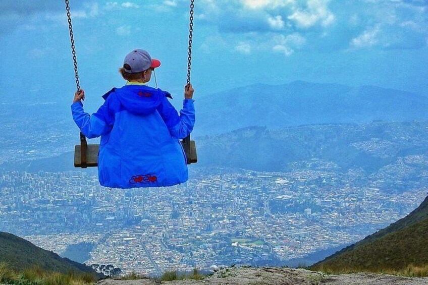 Swing of Quito