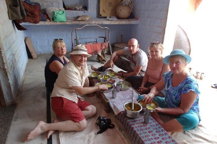 Guest had lunch to the tour operator family