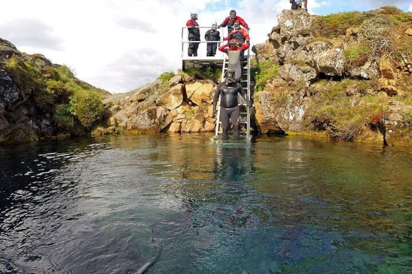 Silfra Wetsuit Snorkeling with pick up | Free Photos