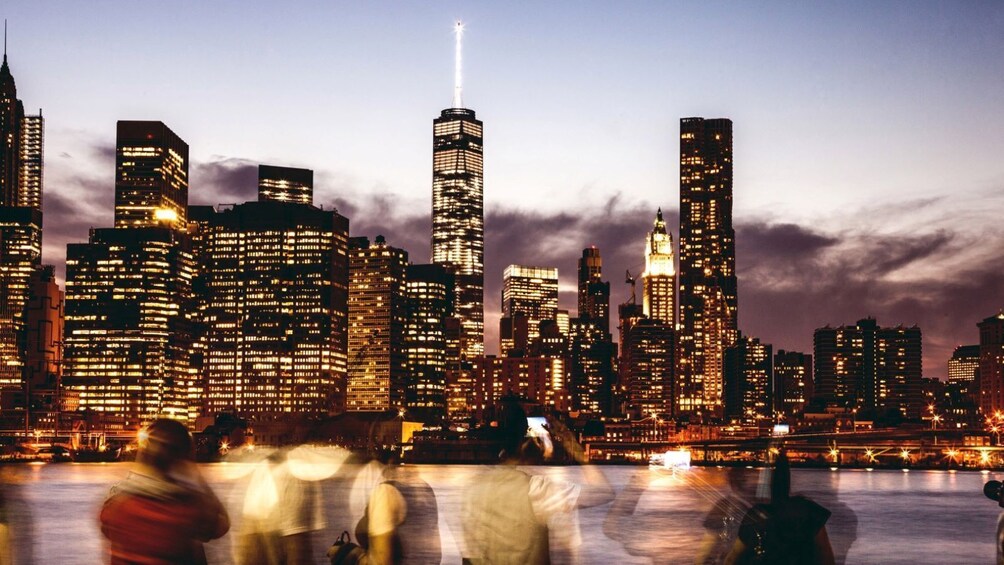 Circle Line: New York Harbor Lights Evening Cruise