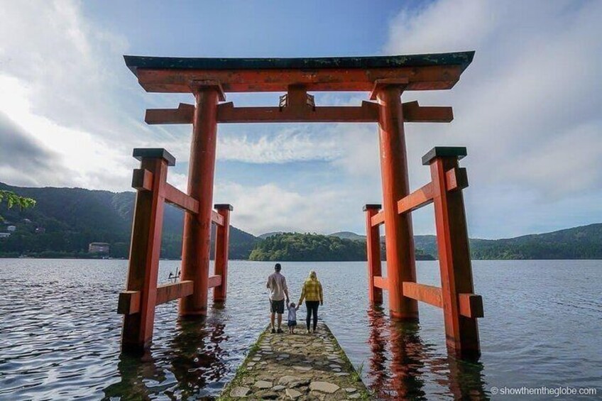 Hakone Full-Day Private Tour(Tokyo departure) with Nationally-Licensed Guide