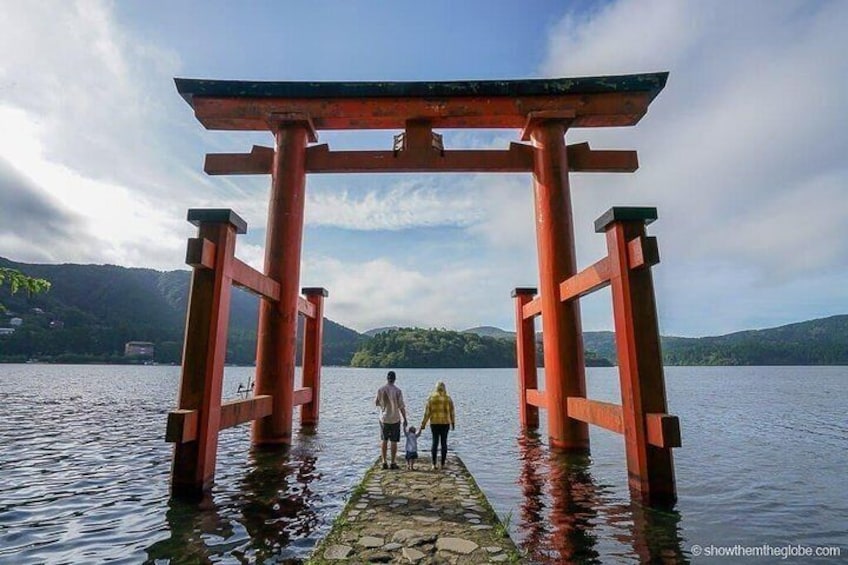 Hakone Full-Day Private Tour(Tokyo departure) with Nationally-Licensed Guide