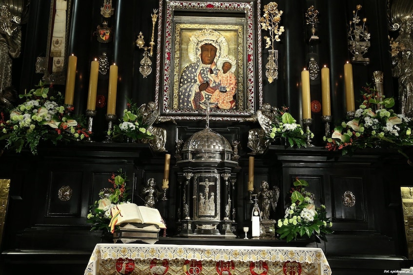 Private religious tour: Czestochowa Monastery 6 h