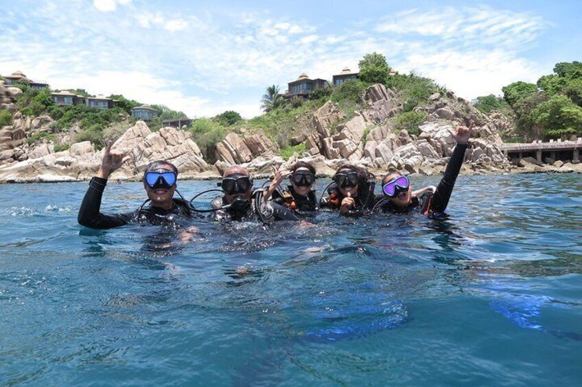Happy Divers