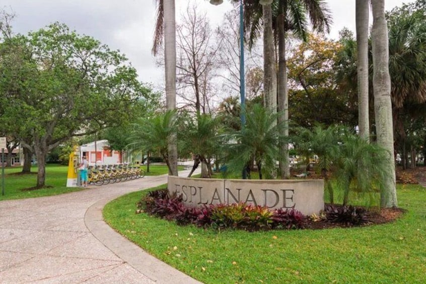 Fort Lauderdale Scavenger Hunt: By The New River
