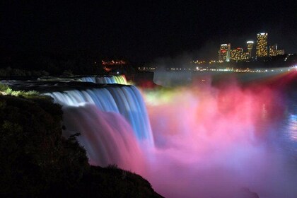 Chasse au trésor des chutes du Niagara: Chasse le long des chutes du Niagar...