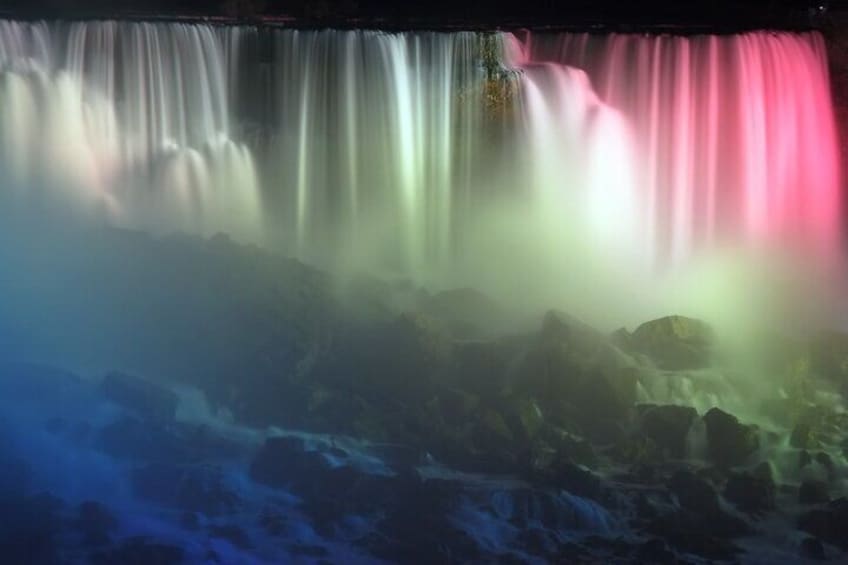 Niagara Falls Scavenger Hunt: Hunt Along Niagara Falls