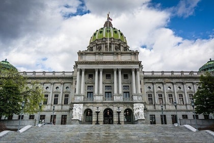 Self-Guided Harrisburg Scavenger Hunt: Capitol Reflections