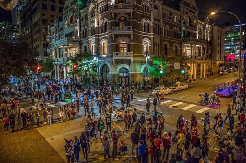 Austin Bar Hunt: Raging on Rainey