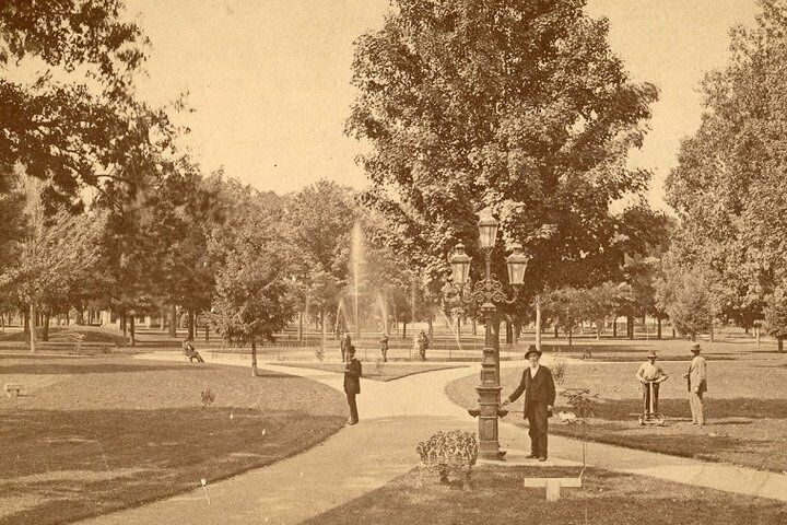 Self-Guided Scavenger Hunt: Kalamazoo Fun