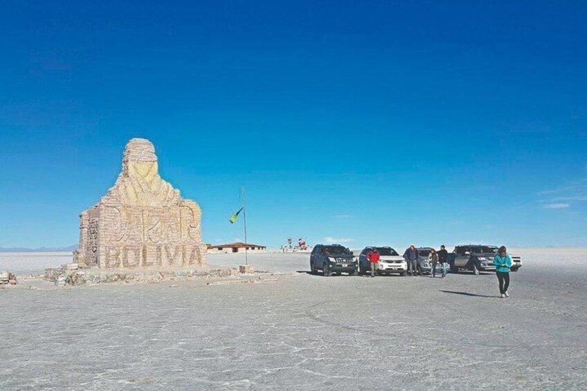 Uyuni Salt 1 day Tour with guide in English 2020