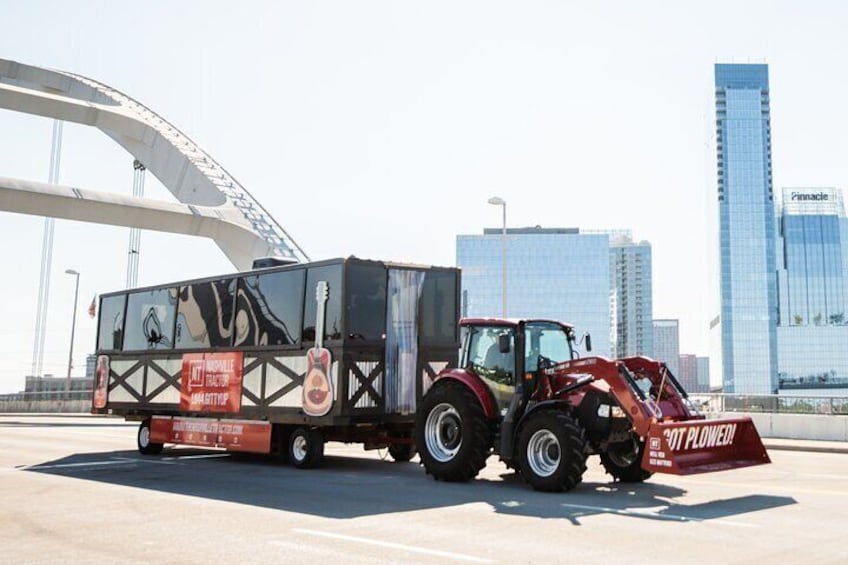 Nashville’s Biggest and Wildest Party Tractor Tour (Ages 21+)