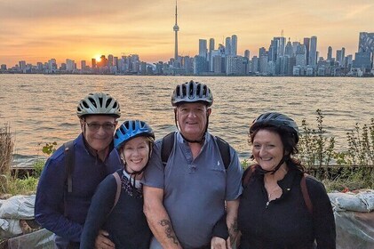 Visite en vélo des Îles de Toronto en soirée