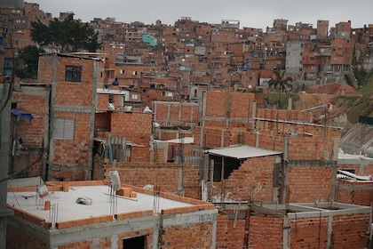 Private Favela Tour in Sao Paulo - Artsy Paraisopolis