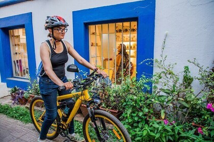 BLive Electric Bike Tours – Panjim Tales & Trails