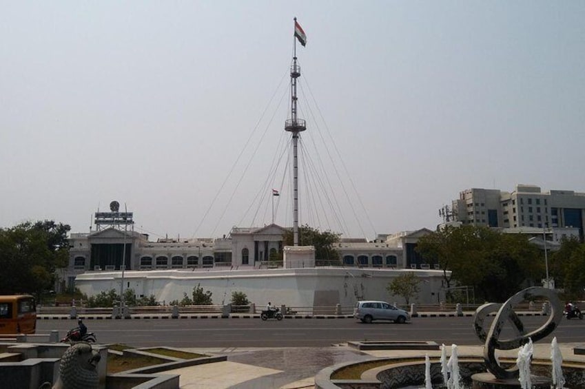 Chennai sightseeing with Monuments Entrances