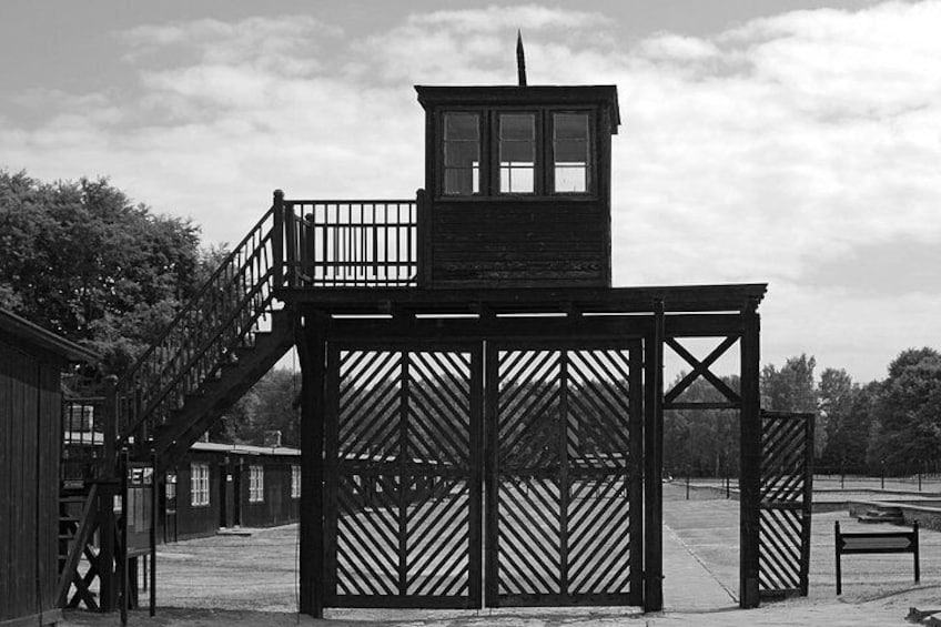 EVERYDAY Stutthof Concentration Camp with Transport Guided Tour 