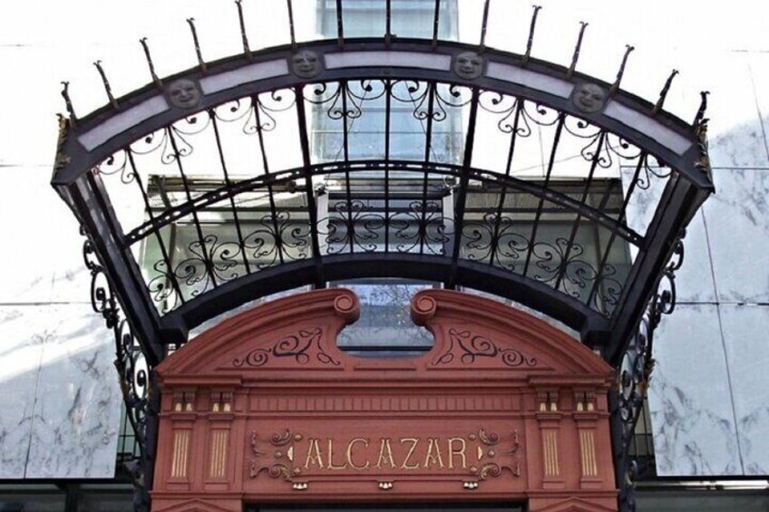 Marseille Scavenger Hunt: Sights By The Sea