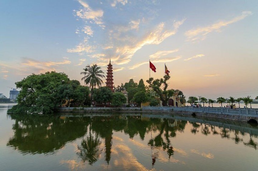 Tran Quoc Pagoda, Hanoi