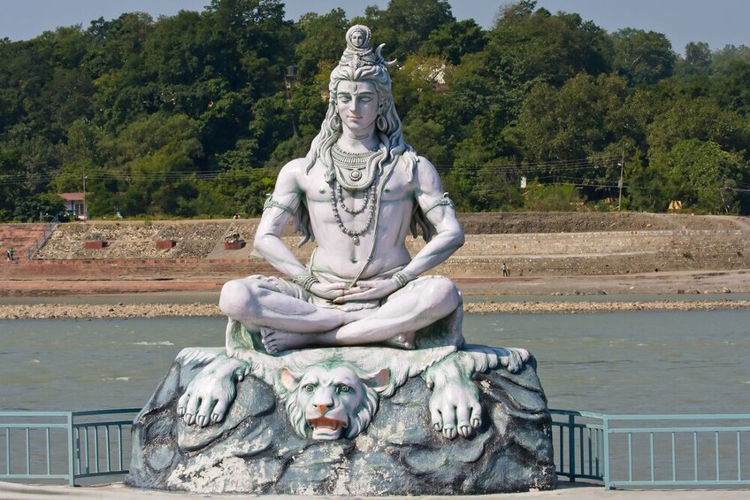 Ganga Aarti At Triveni Ghat at Rishikesh-Private Tour