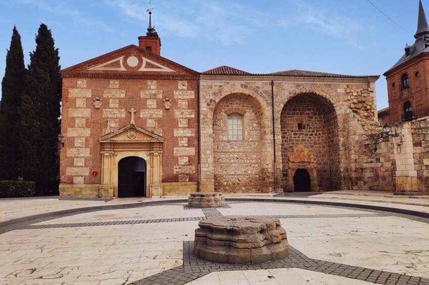 Alcalá de Henares and Cervantes from Madrid