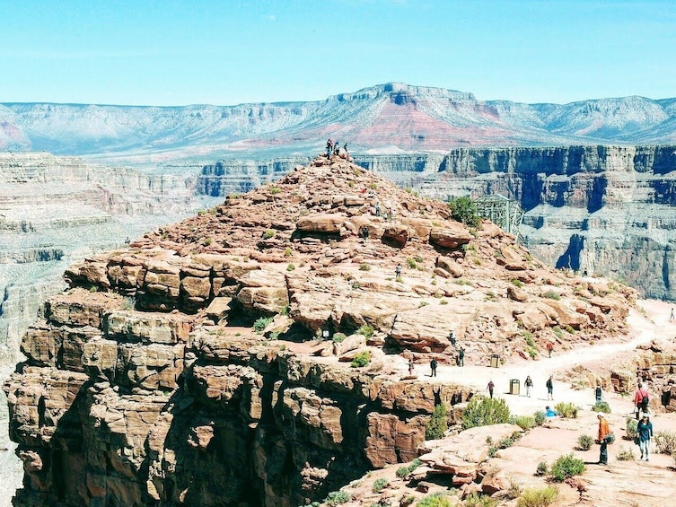 Sunny day in the Grand Canyon