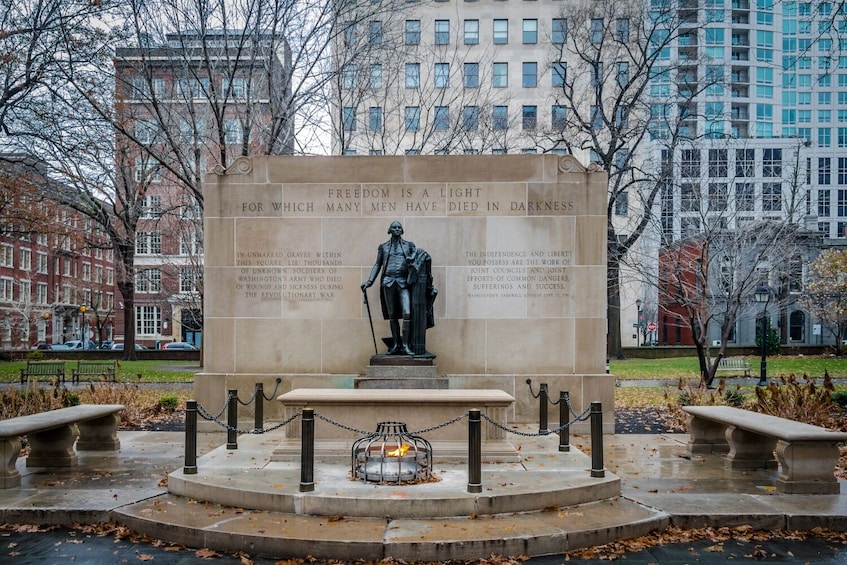 Philly: Liberty Bell Historical Self-Guided Walking Tour