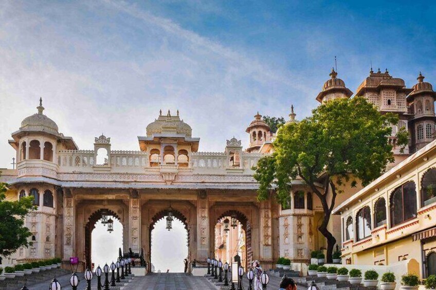 City Palace Entrance SLW