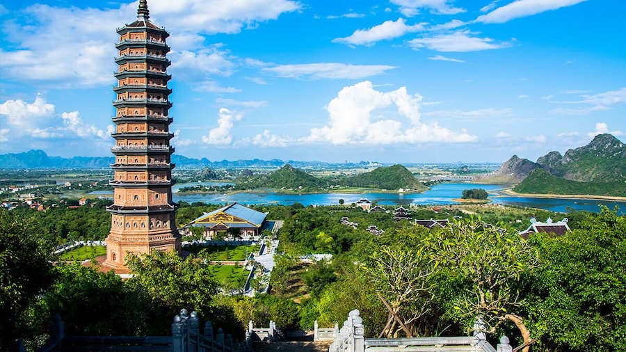 2 Days Hoa Lu, Trang An, Bich Dong & Van Long Tour