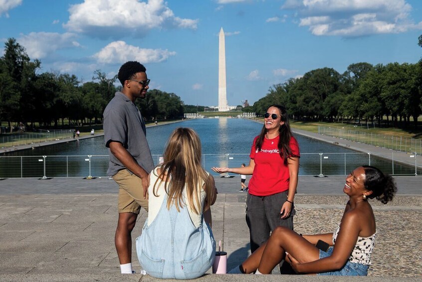 Washington by Day: Small Group Sightseeing Tour via Electric Vehicle