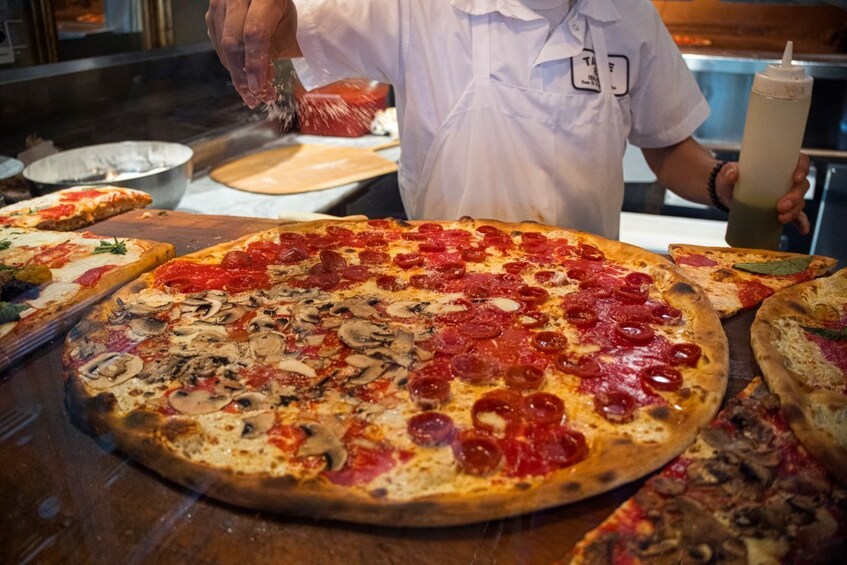 New York Brownstone Brooklyn Small Group Food Tasting Tour