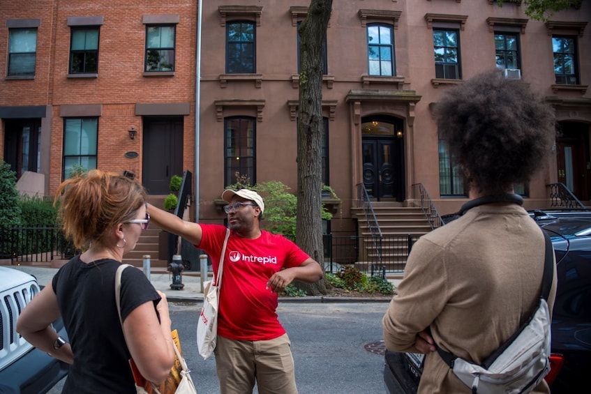 New York Brownstone Brooklyn Small Group Food Tasting Tour