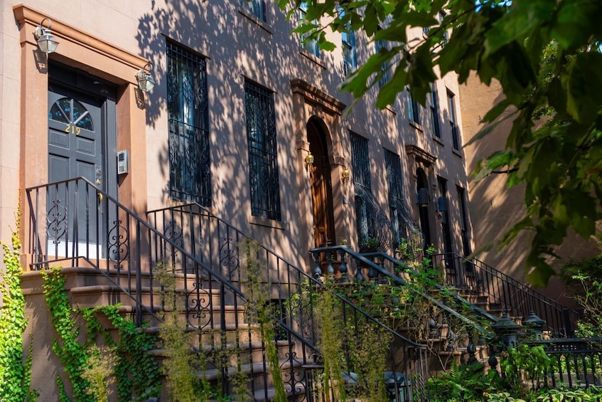New York Brownstone Brooklyn Small Group Food Tasting Tour
