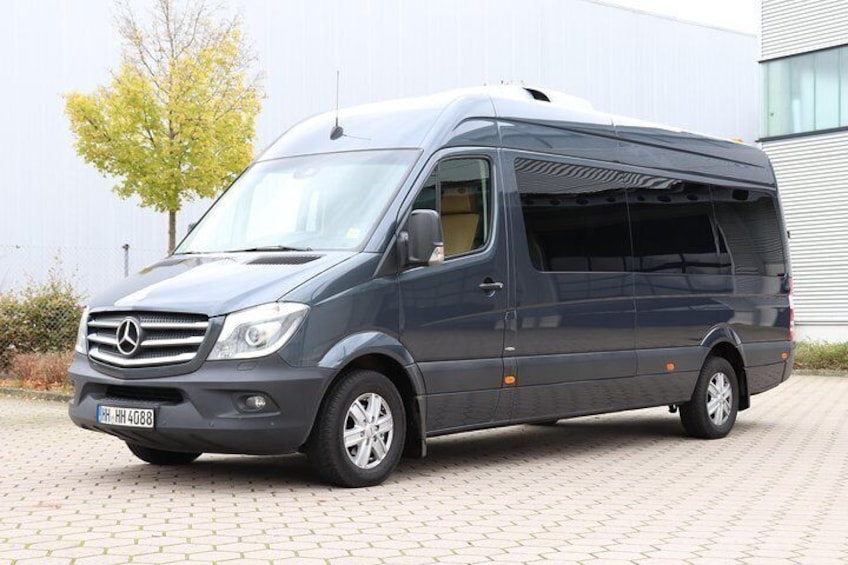 Private Sightseeing Tour with our Minibus 8-seater