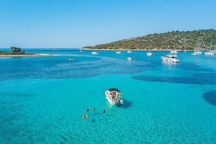 Adriatica Tour ( Blue Lagoon and Solta) from Trogir or Split