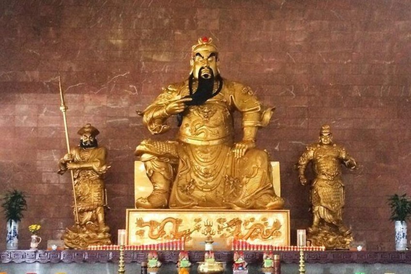 Temple gold statue