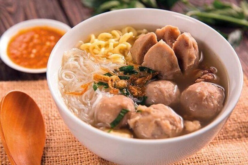 Bakso, meatball soup