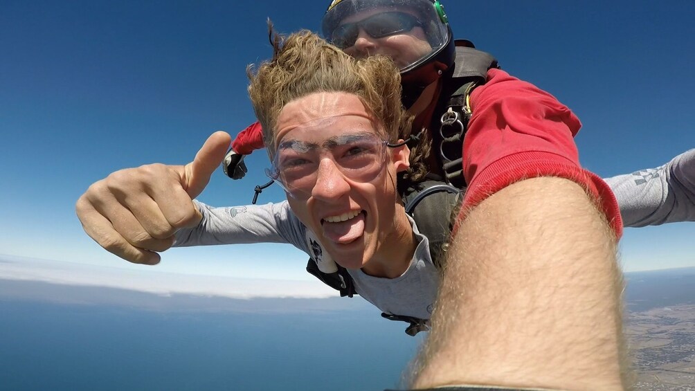 Tandem Skydive Over Bells Beach, Torquay - up to 15,000ft 