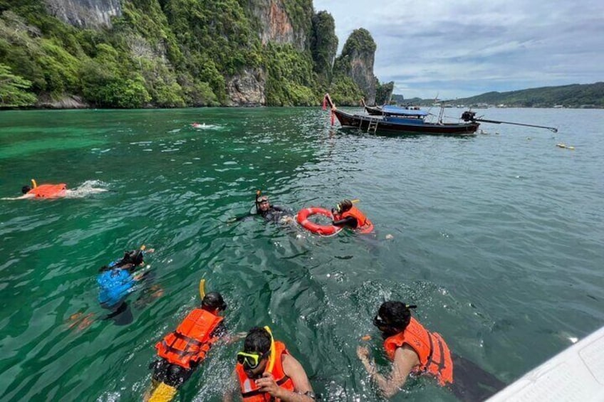 Phi Phi Islands Adventure Day Tour with Seaview Lunch from Krabi