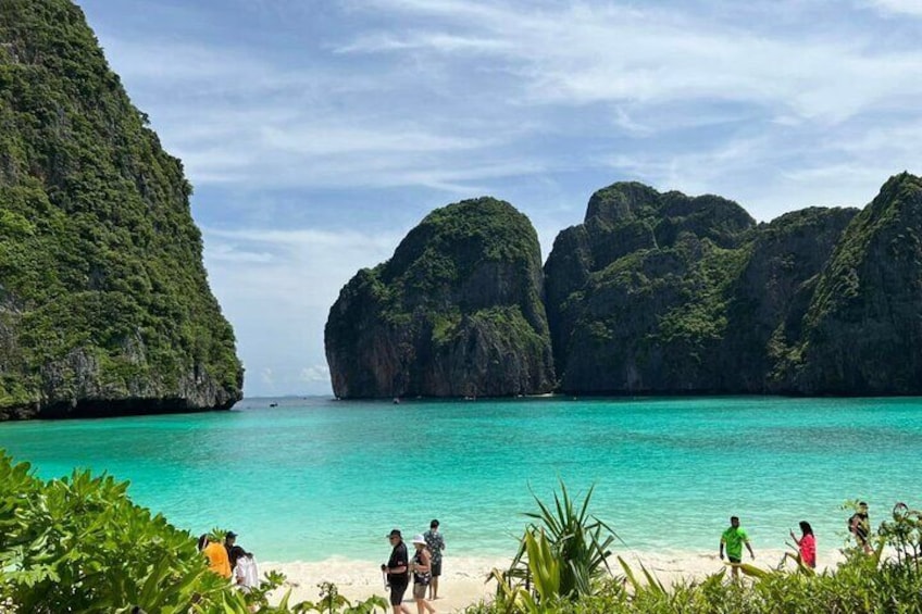 Phi Phi Islands Adventure Day Tour with Seaview Lunch from Krabi