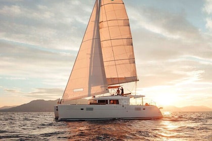 Coucher du soleil - croisière à la voile sur yacht catamaran, Réthymnon, Cr...