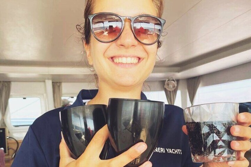 Rethymno: Sunset Catamaran Cruise with Wine and Snacks